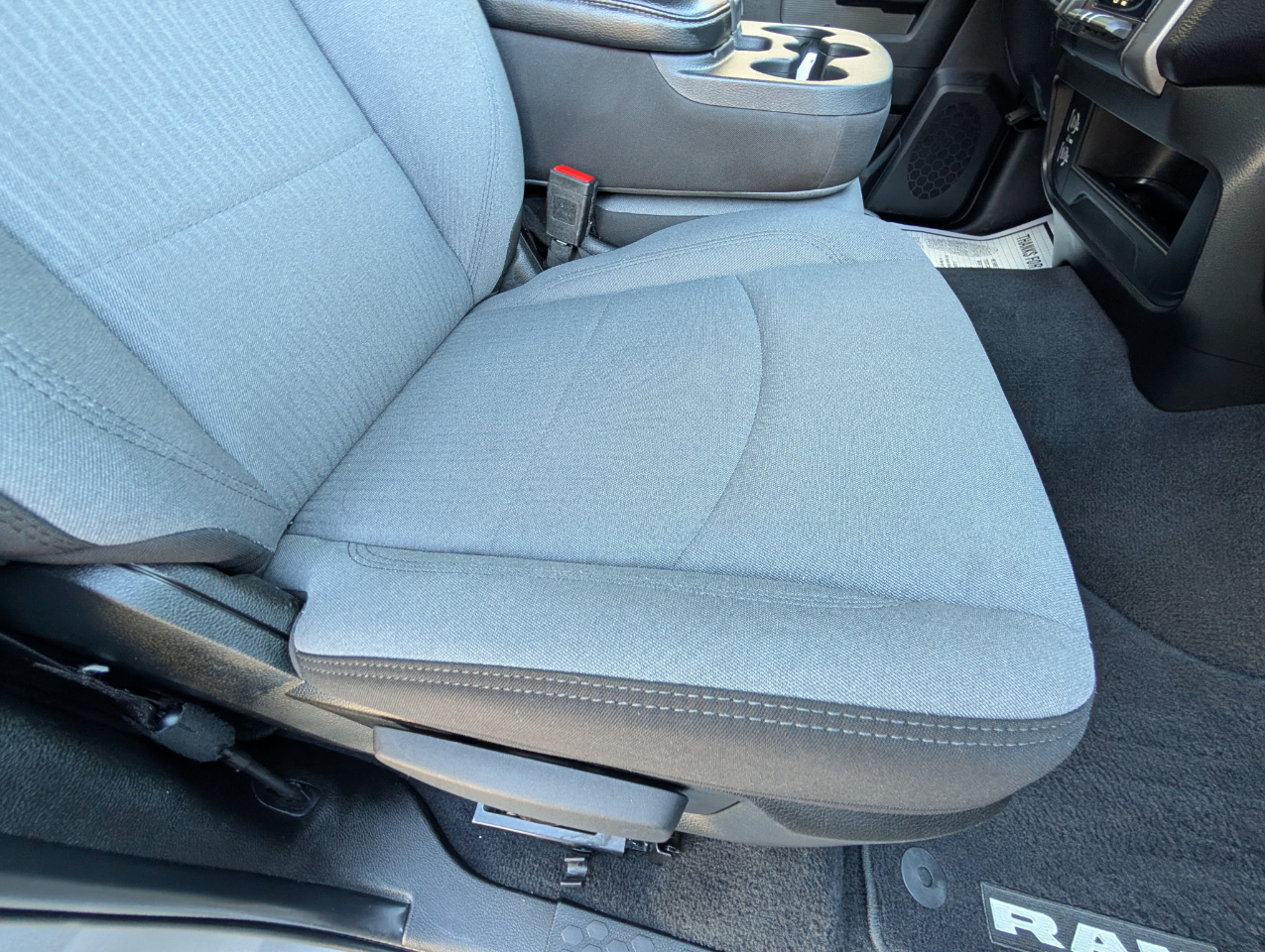 RAM 2500 Big Horn 4x4 Crew Cab 6'4" Box 2024