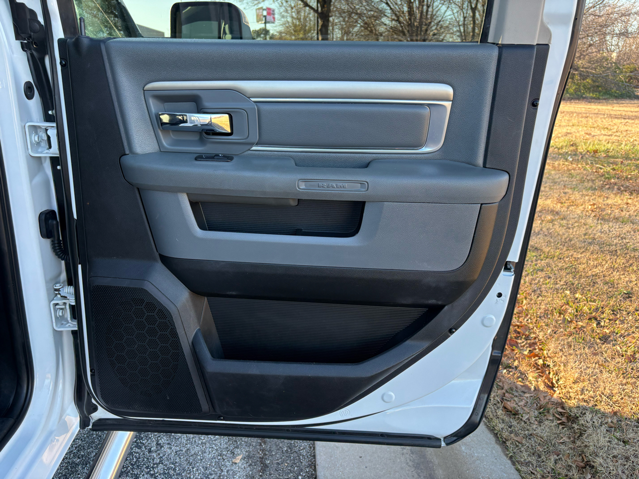 RAM 2500 4WD Crew Cab 149" SLT 2015