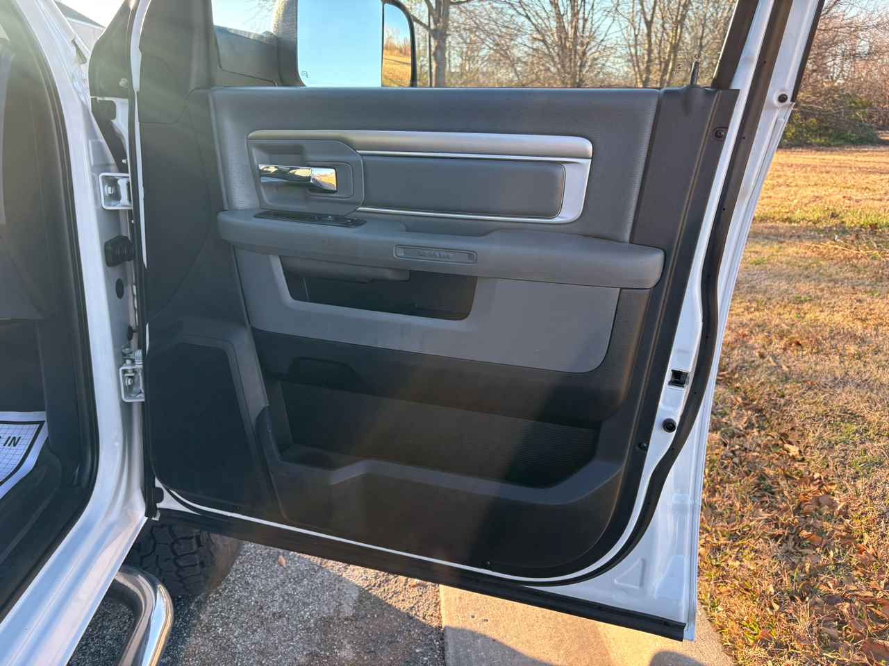 RAM 2500 4WD Crew Cab 149" SLT 2015