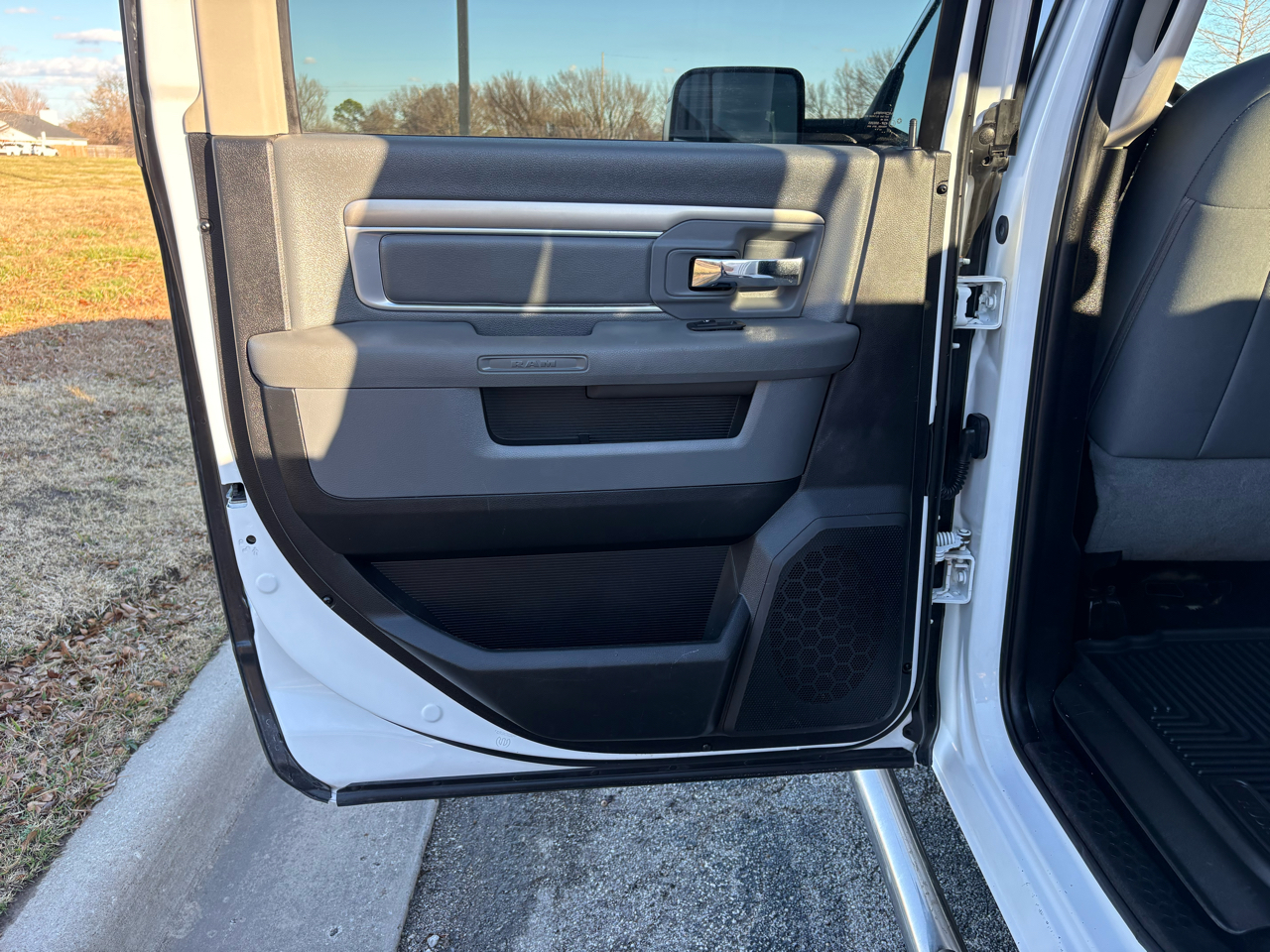 RAM 2500 4WD Crew Cab 149" SLT 2015