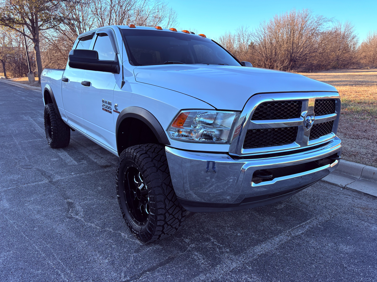 2018 RAM 2500 Tradesman 4x4 Crew Cab 6'4" Box