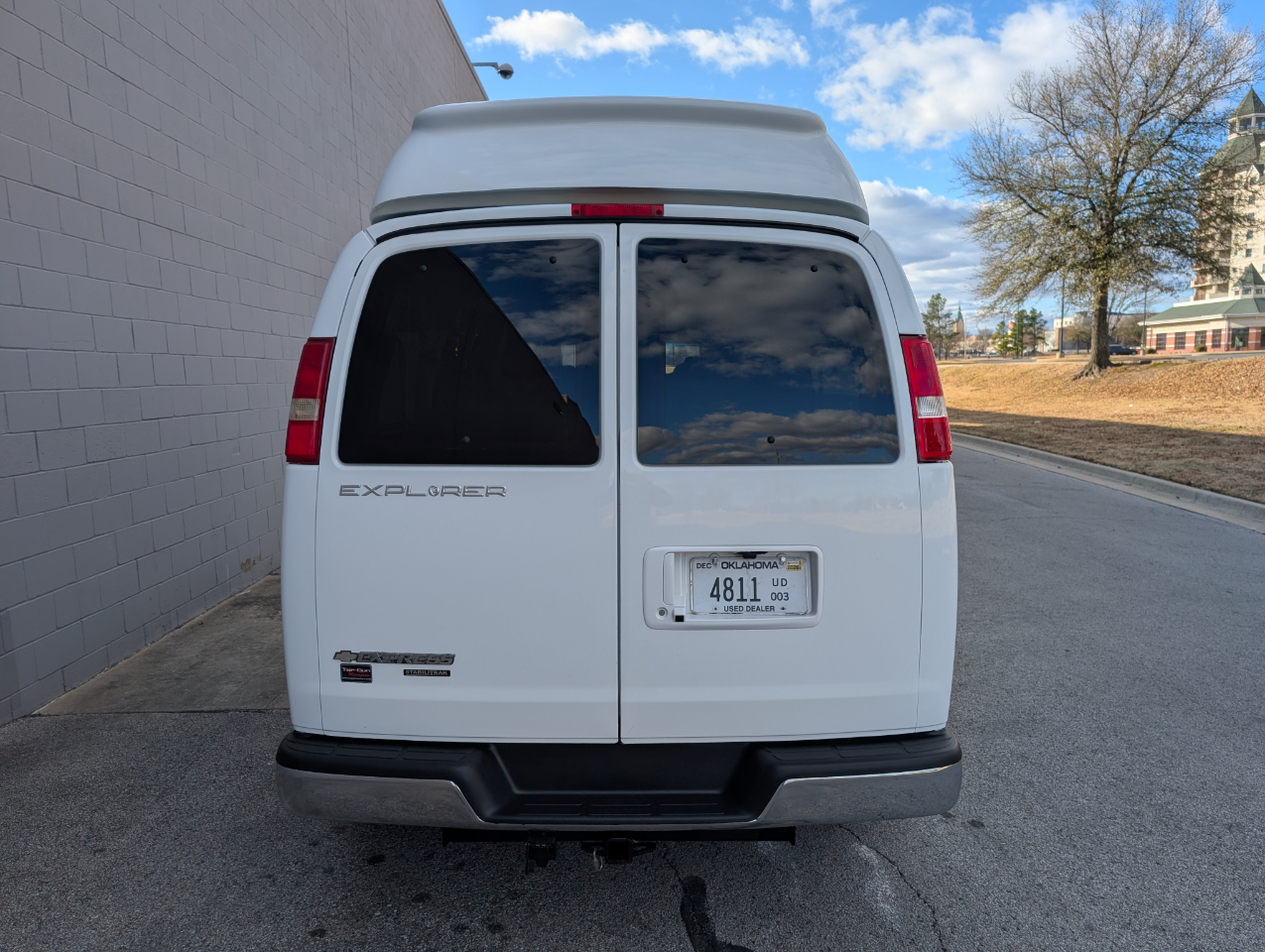 Chevrolet Express Passenger RWD 3500 155" LT w/1LT 2016