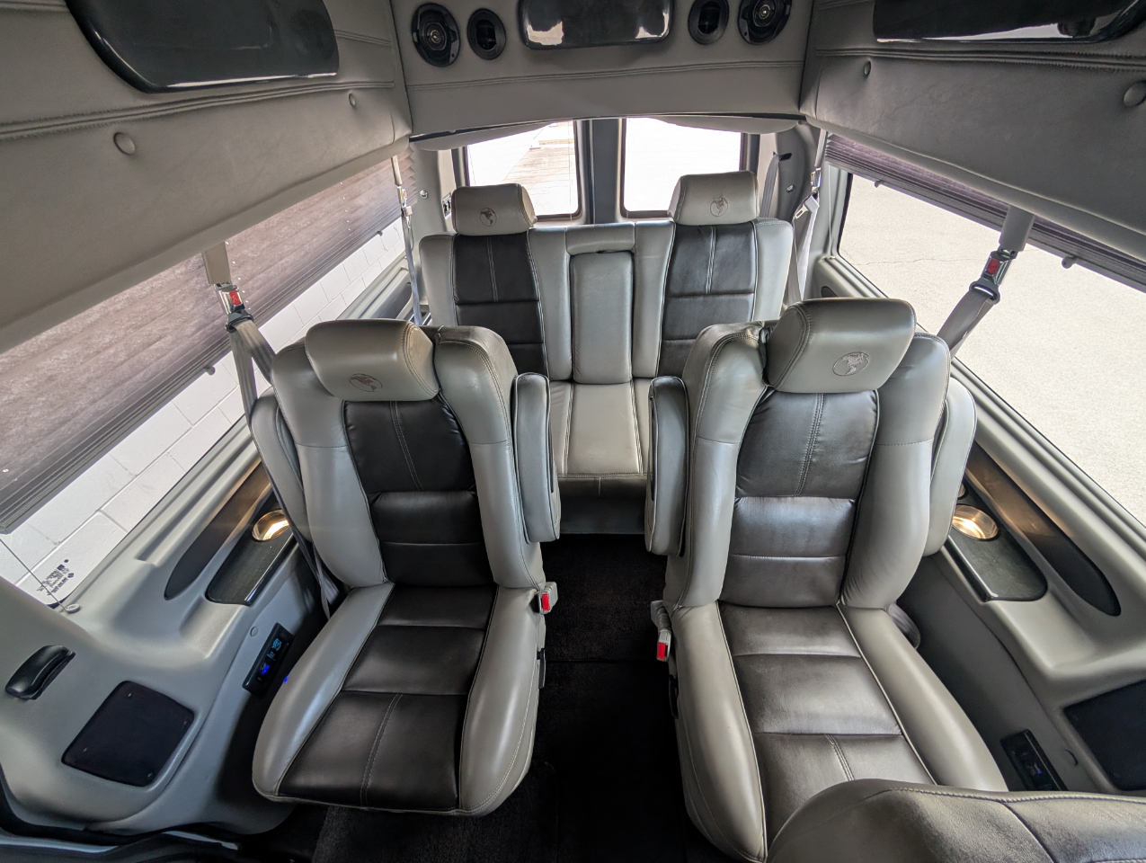 Chevrolet Express Passenger RWD 3500 155" LT w/1LT 2016