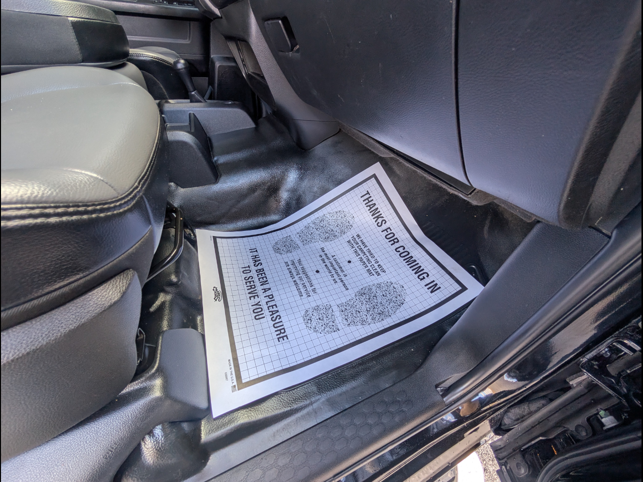 RAM 2500 Tradesman 4x4 Crew Cab 8' Box 2022