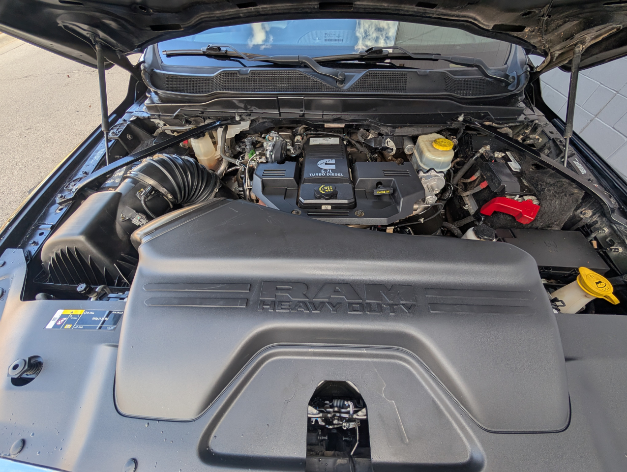 RAM 2500 Tradesman 4x4 Crew Cab 8' Box 2022