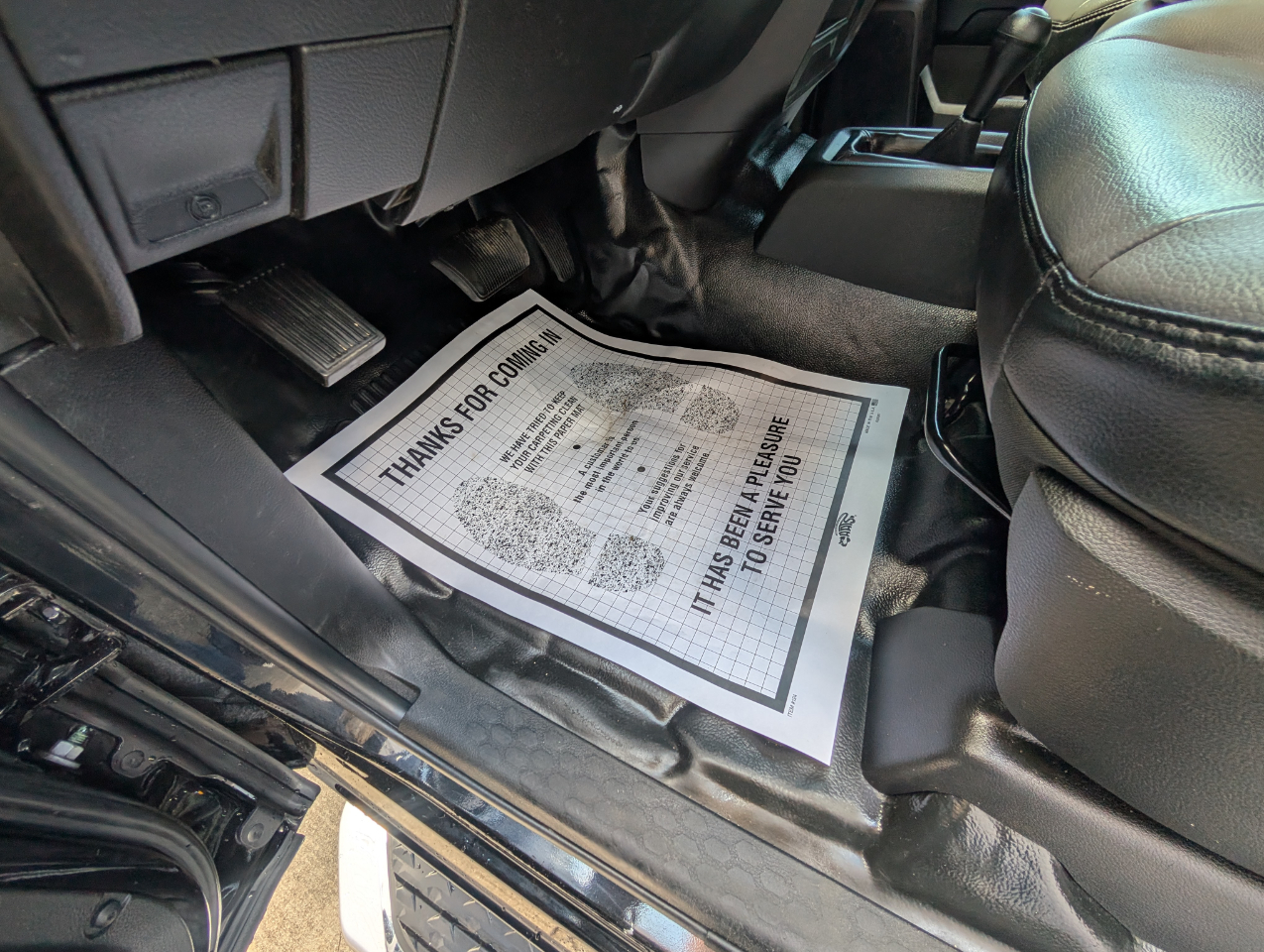 RAM 2500 Tradesman 4x4 Crew Cab 8' Box 2022