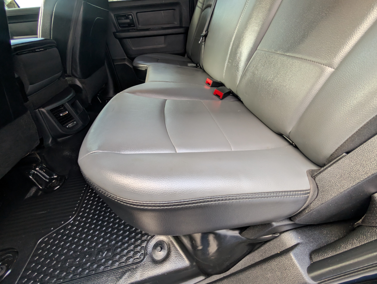 RAM 2500 Tradesman 4x4 Crew Cab 8' Box 2022