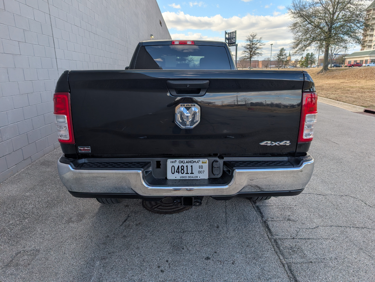 RAM 2500 Tradesman 4x4 Crew Cab 8' Box 2022