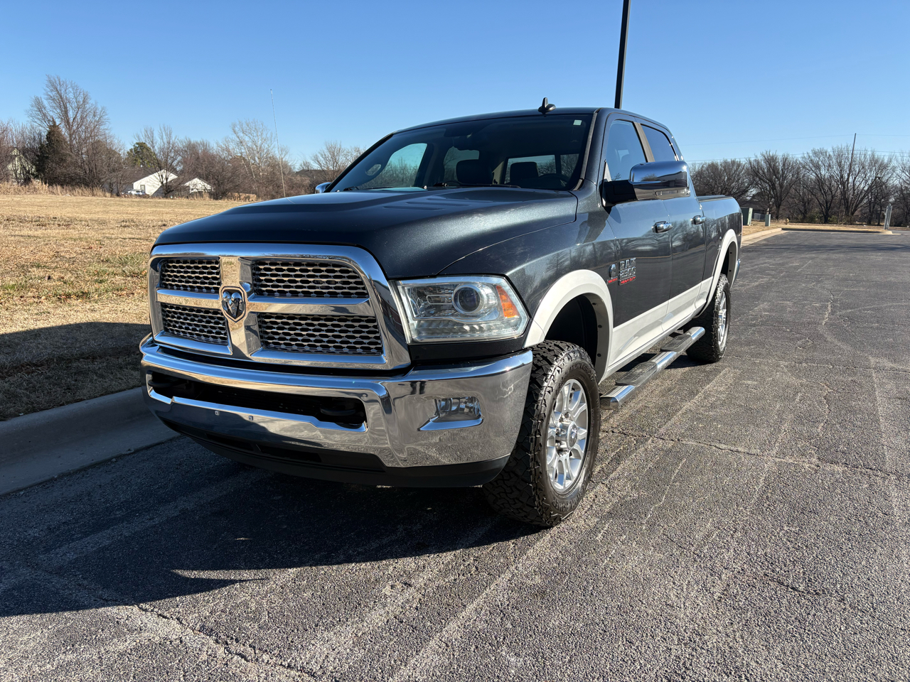 2015 RAM 2500 4WD Crew Cab 149" Laramie