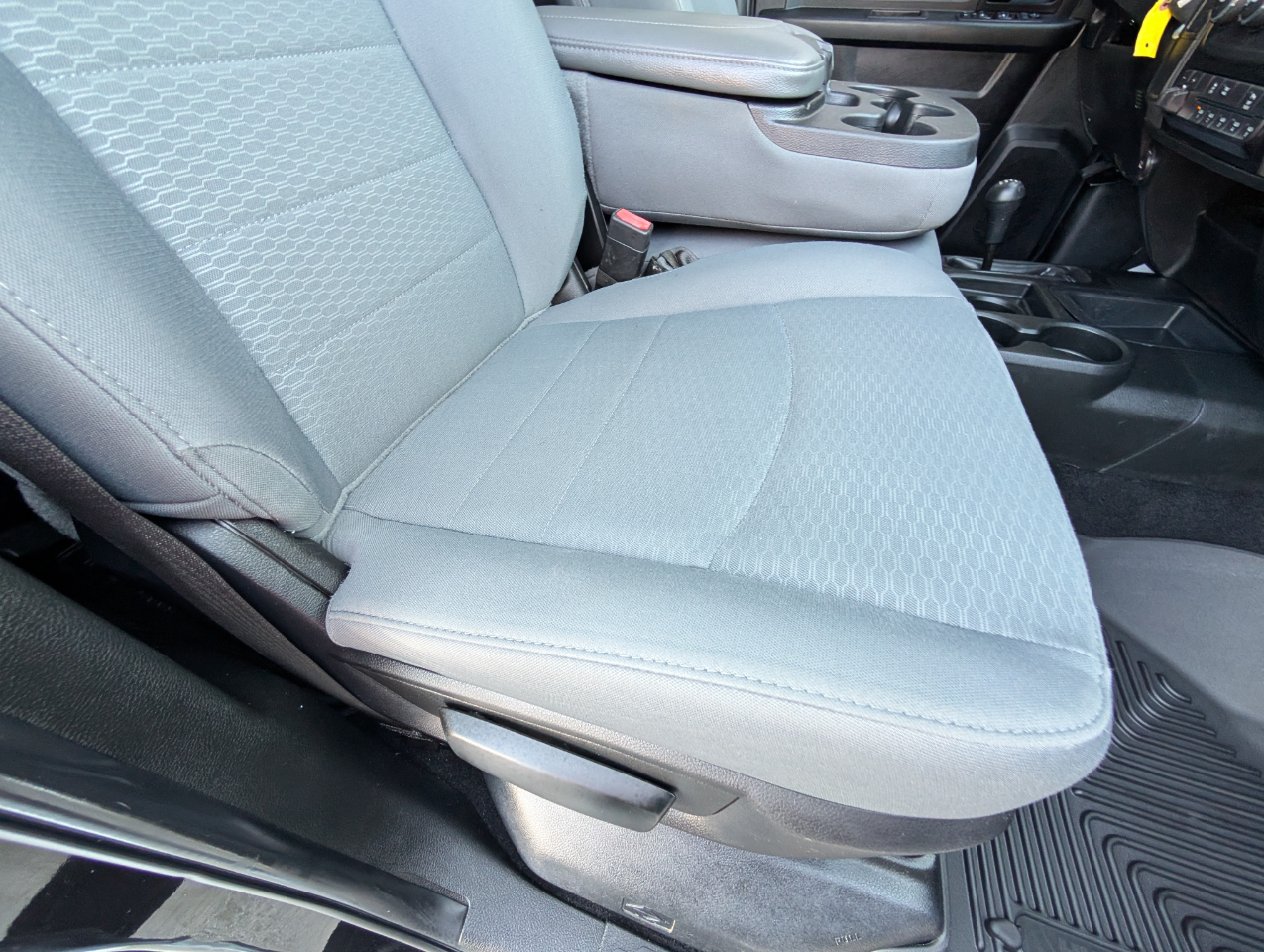 RAM 2500 Tradesman 4x4 Crew Cab 6'4" Box 2018