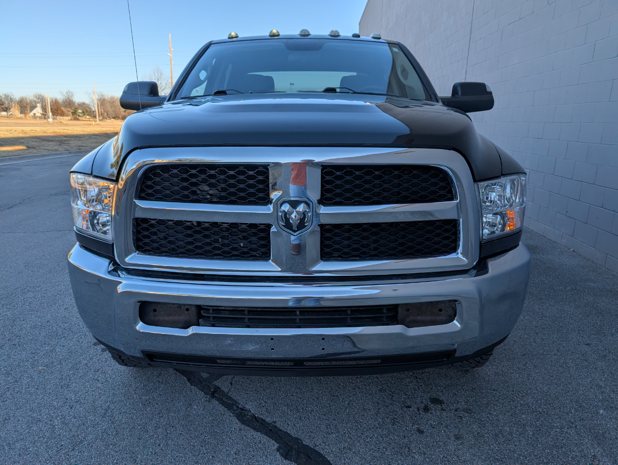 RAM 2500 Tradesman 4x4 Crew Cab 6'4" Box 2018