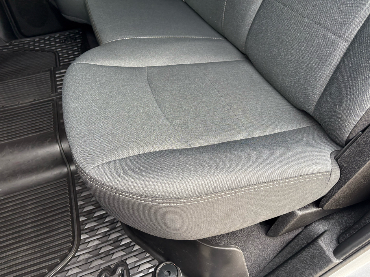 RAM 2500 Tradesman 4x4 Crew Cab 6'4" Box 2022