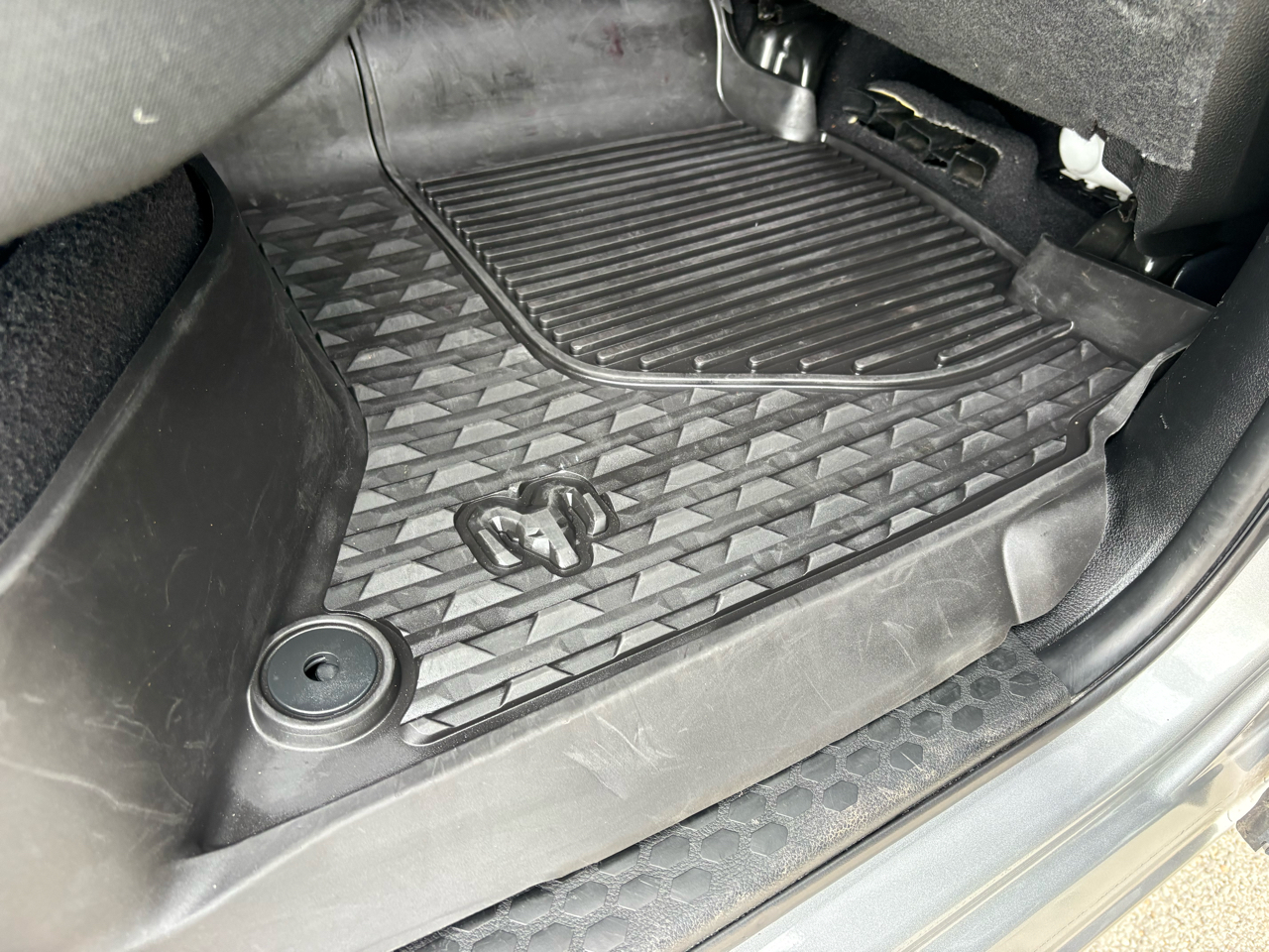 RAM 2500 Tradesman 4x4 Crew Cab 6'4" Box 2022