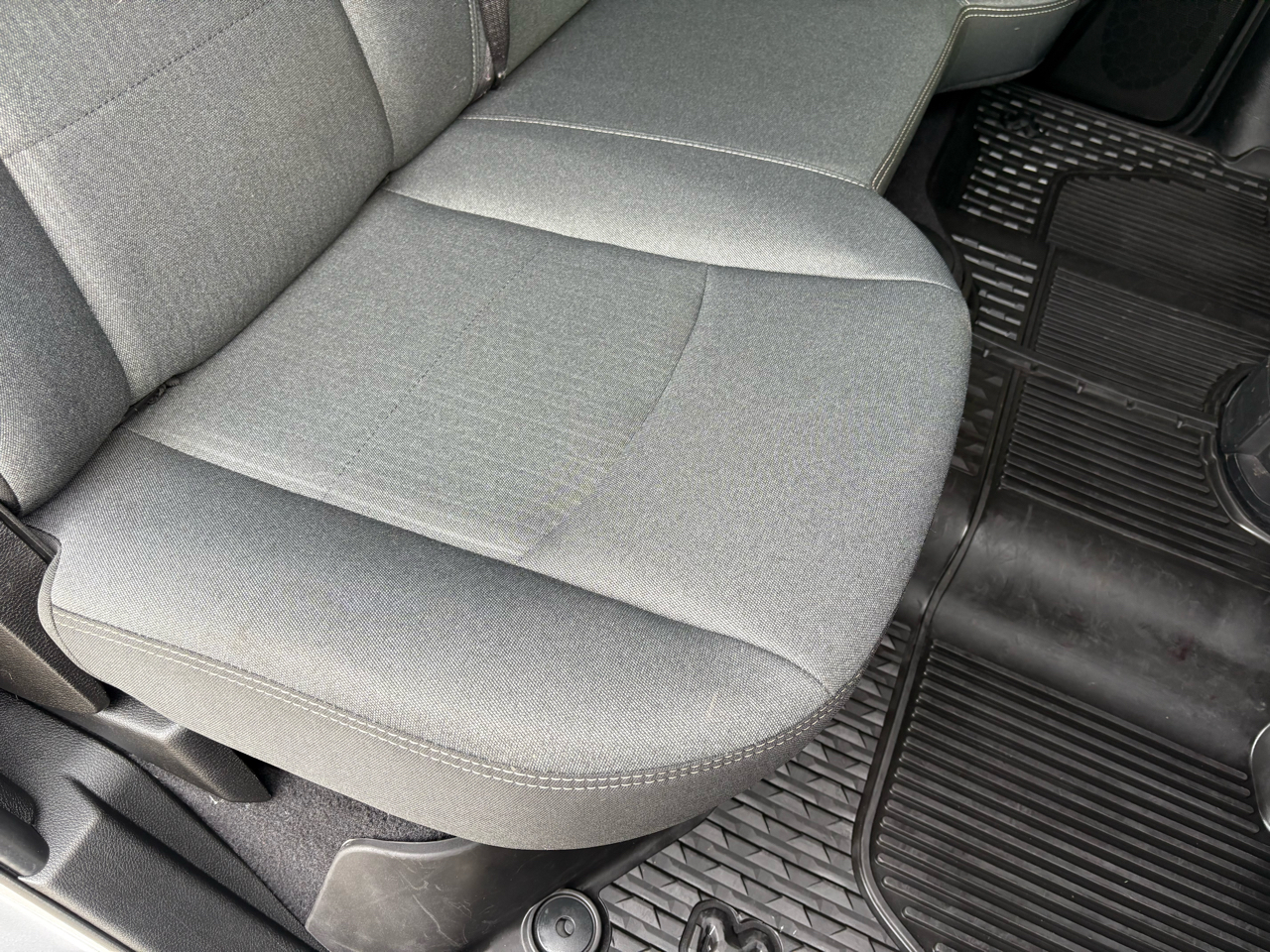 RAM 2500 Tradesman 4x4 Crew Cab 6'4" Box 2022