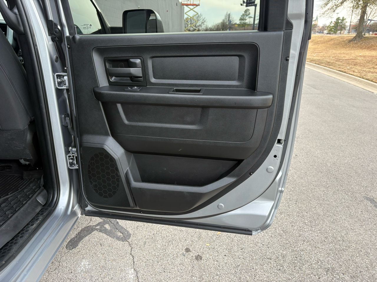 RAM 2500 Tradesman 4x4 Crew Cab 6'4" Box 2022