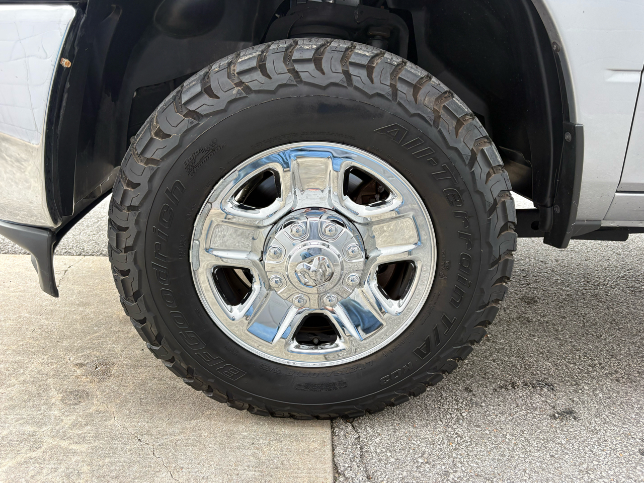 RAM 2500 Tradesman 4x4 Crew Cab 6'4" Box 2022