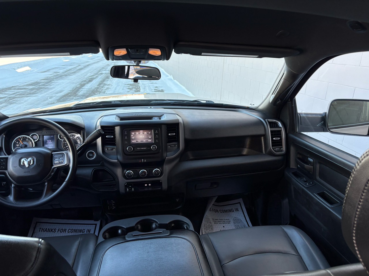 RAM 2500 Tradesman 4x4 Crew Cab 8' Box 2022