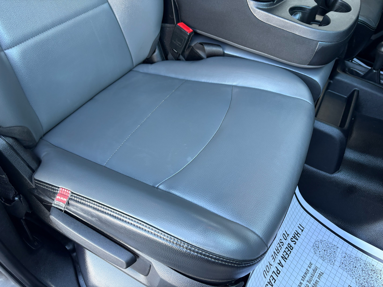 RAM 2500 Tradesman 4x4 Crew Cab 8' Box 2022