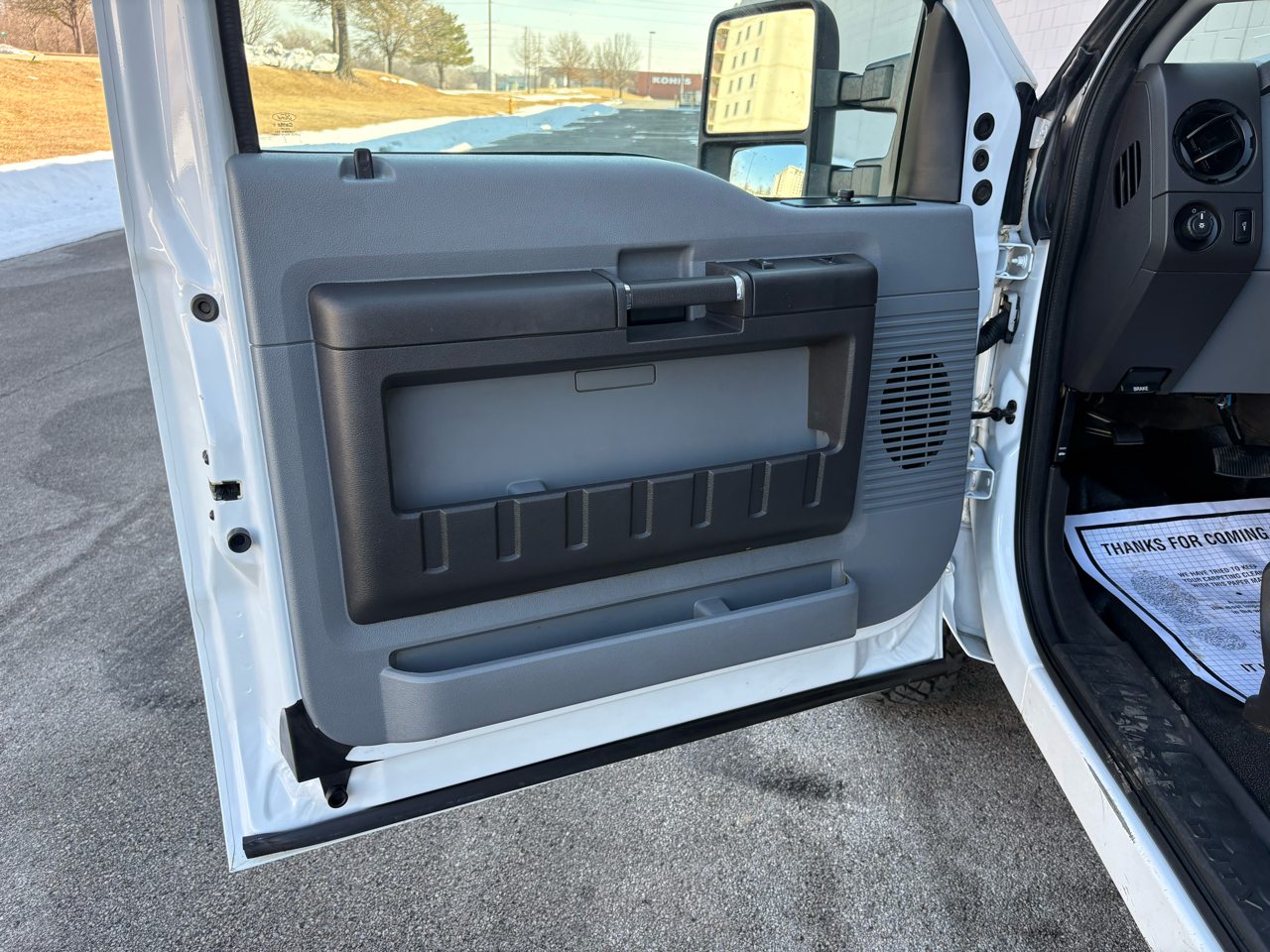 Ford Super Duty F-350 DRW 4WD SuperCab 162" WB 60" CA XL 2012