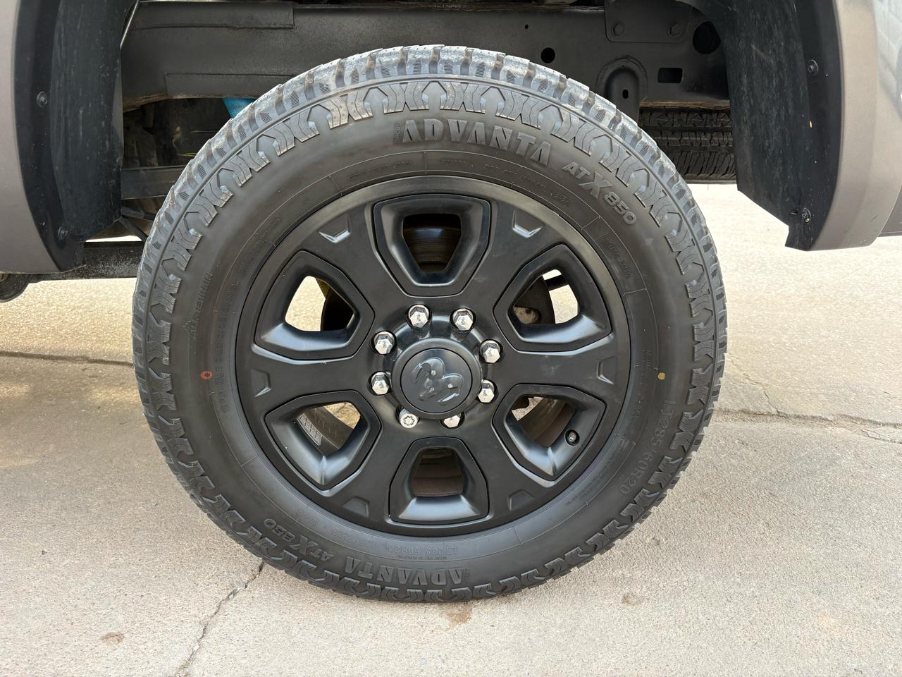 RAM 2500 Laramie 4x4 Mega Cab 6'4" Box 2018