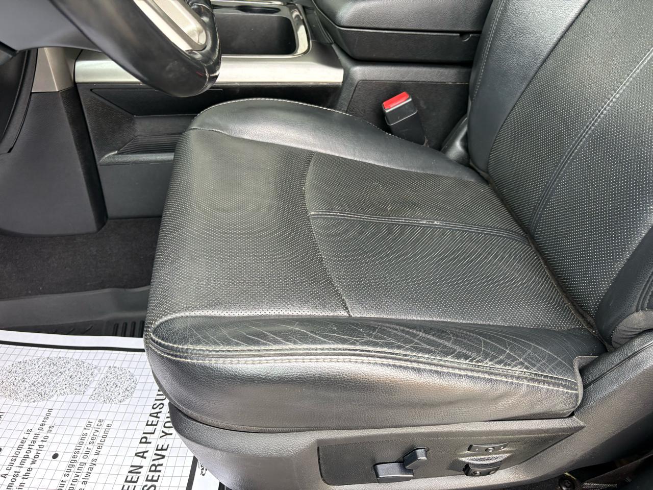 RAM 2500 Laramie 4x4 Mega Cab 6'4" Box 2018