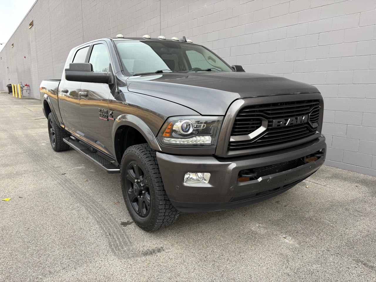 2018 RAM 2500 Laramie 4x4 Mega Cab 6'4" Box