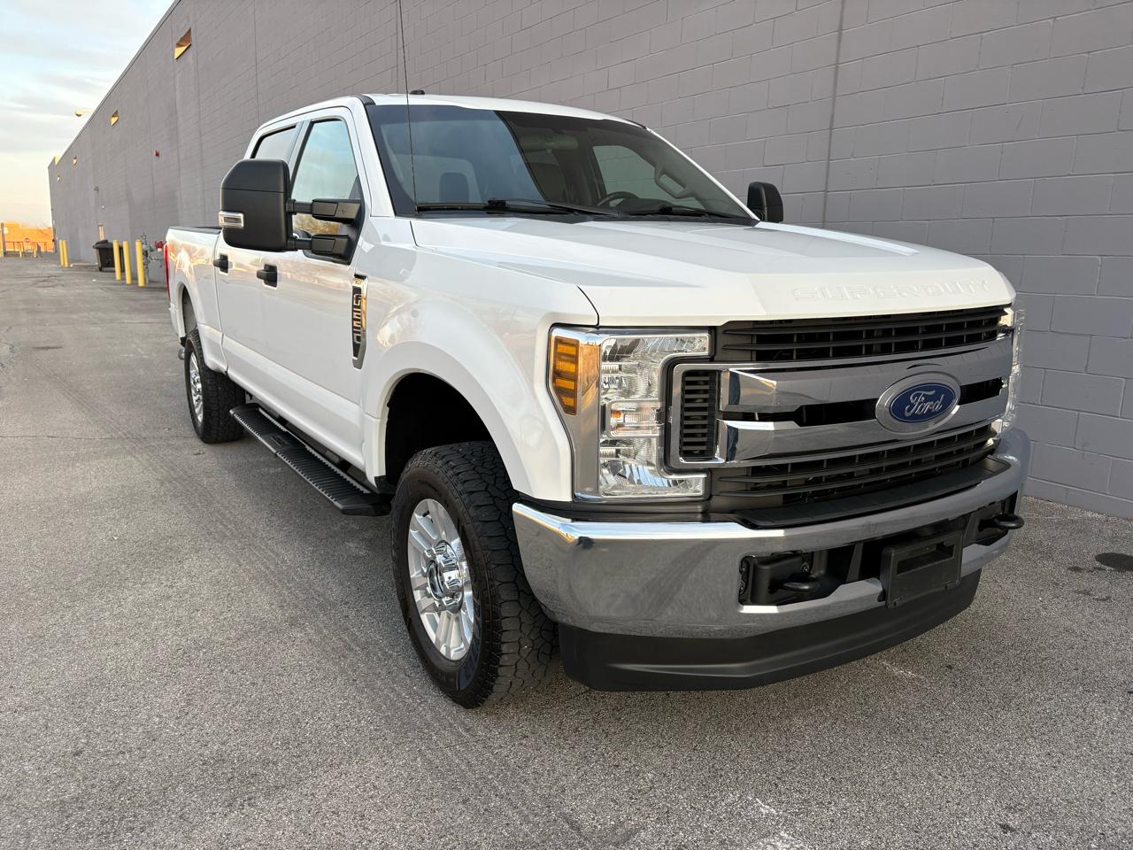 2019 Ford Super Duty F-250 SRW XL 4WD Crew Cab 6.75' Box