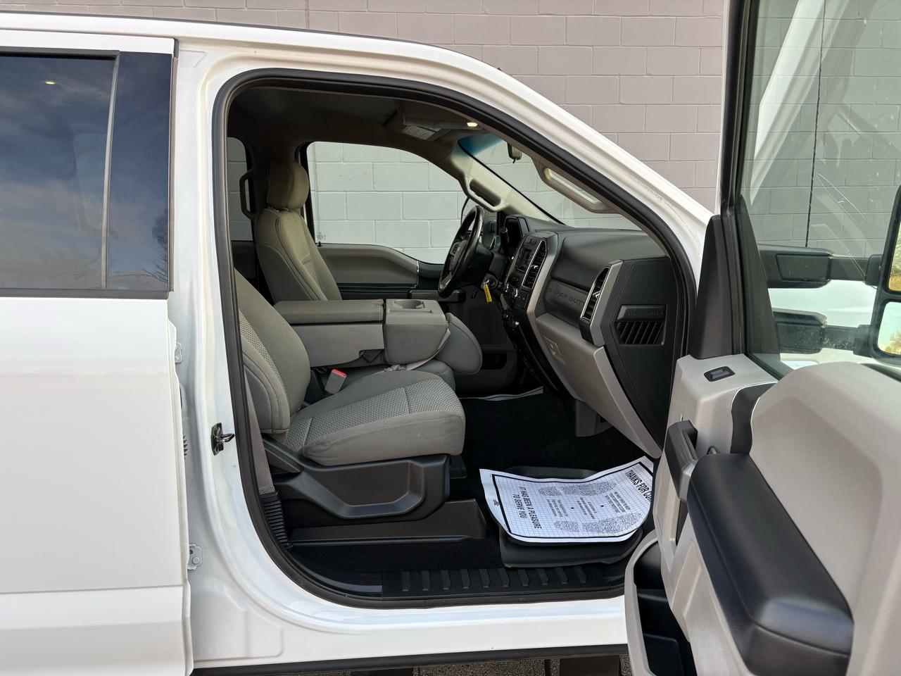 Ford Super Duty F-250 SRW XL 4WD Crew Cab 6.75' Box 2019