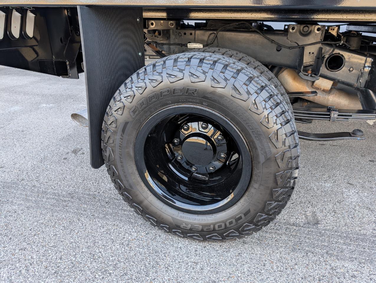 RAM 3500 Tradesman 4x4 Crew Cab 8' Box 2024