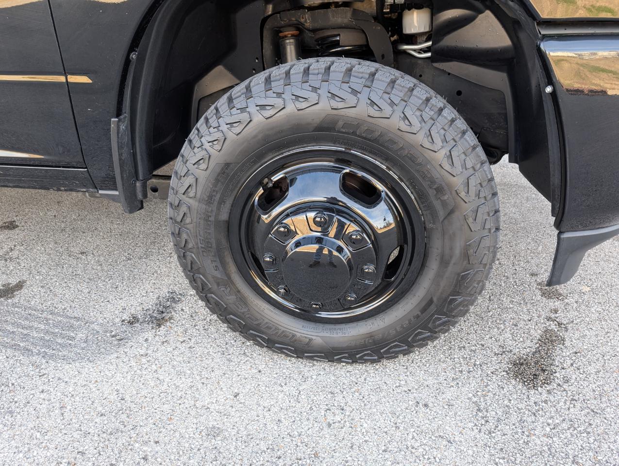 RAM 3500 Tradesman 4x4 Crew Cab 8' Box 2024