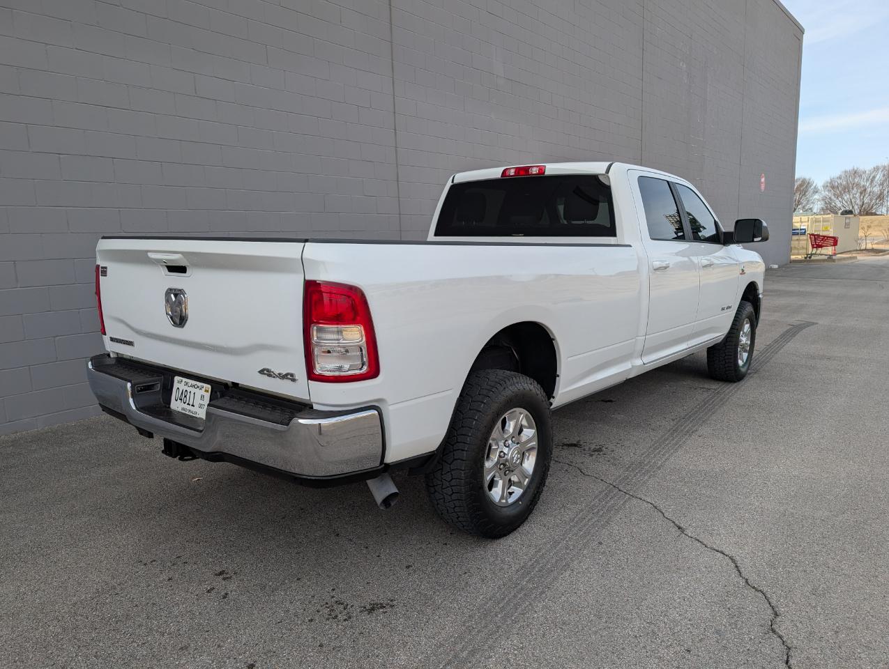 RAM 2500 Big Horn 4x4 Crew Cab 8' Box 2021