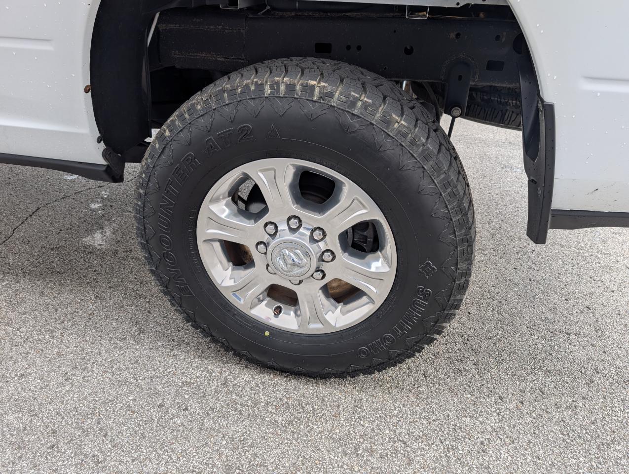 RAM 2500 Big Horn 4x4 Crew Cab 8' Box 2021