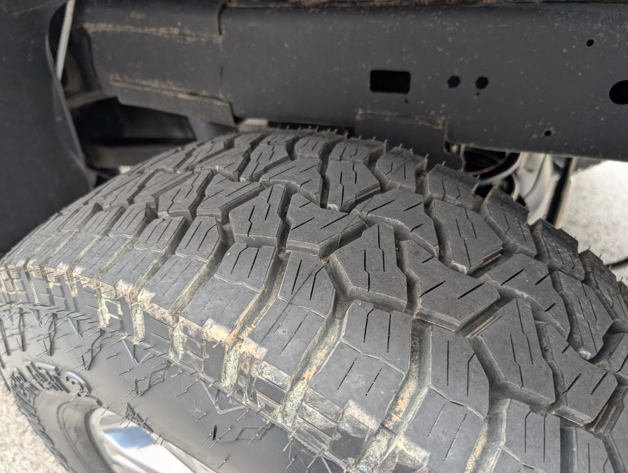 RAM 2500 Big Horn 4x4 Crew Cab 8' Box 2021