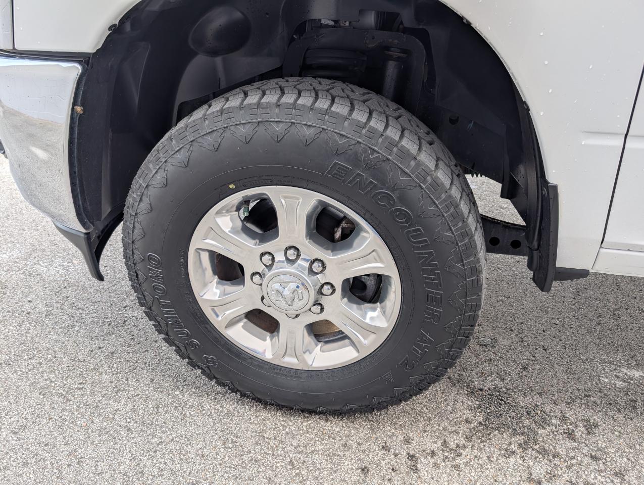 RAM 2500 Big Horn 4x4 Crew Cab 8' Box 2021