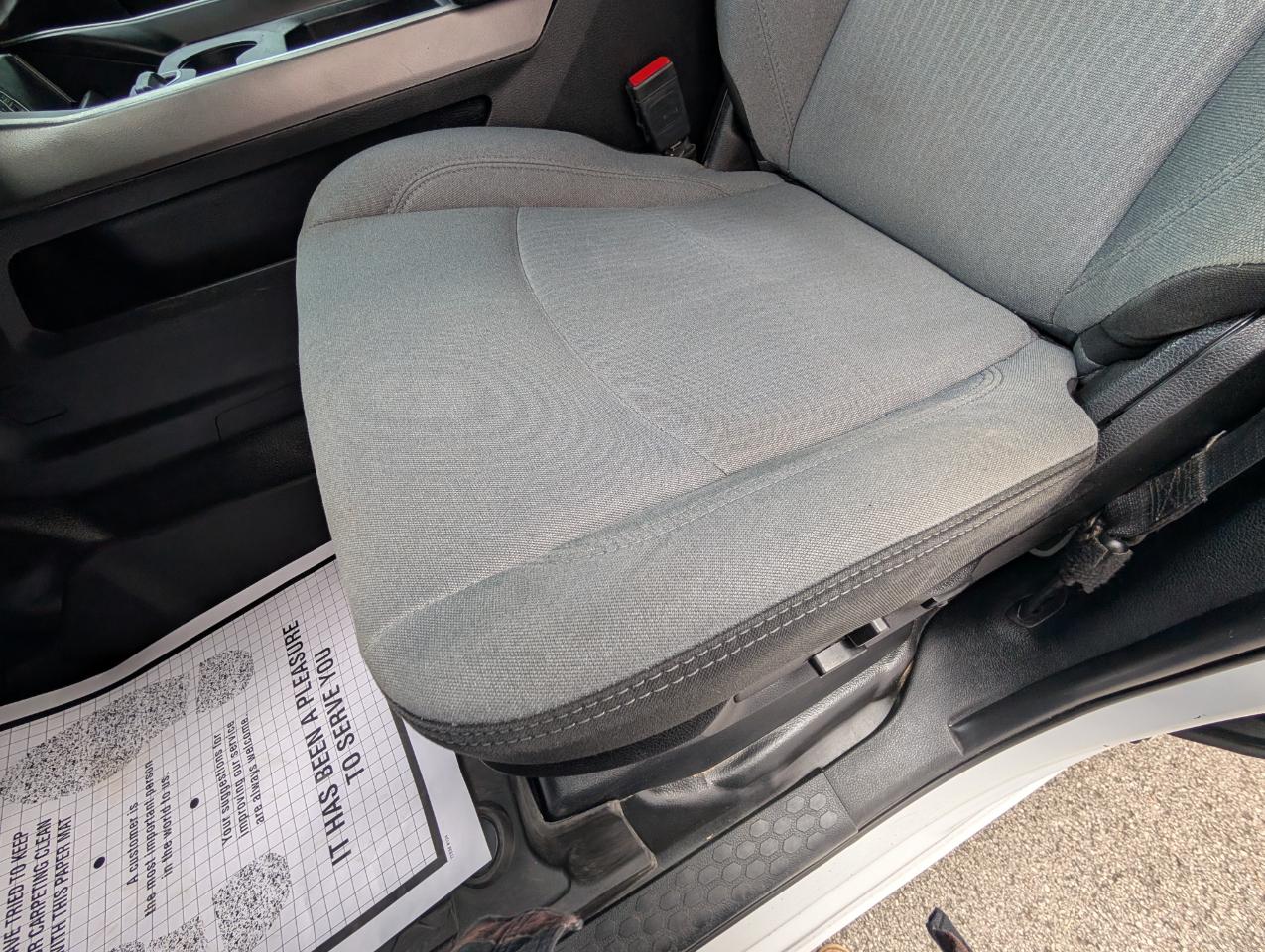 RAM 2500 Big Horn 4x4 Crew Cab 8' Box 2021