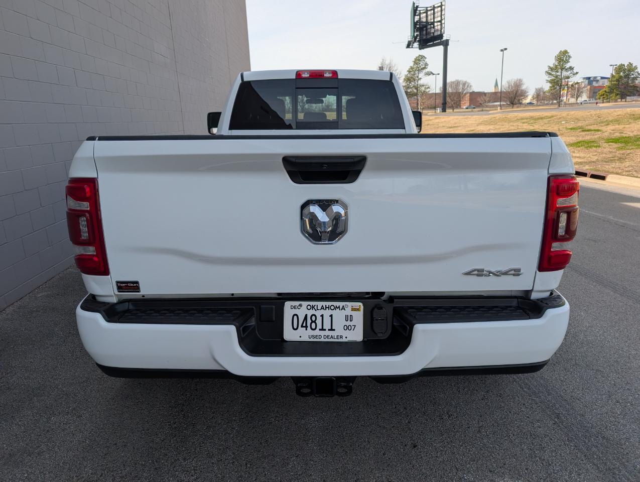 RAM 3500 Tradesman 4x4 Crew Cab 8' Box 2024