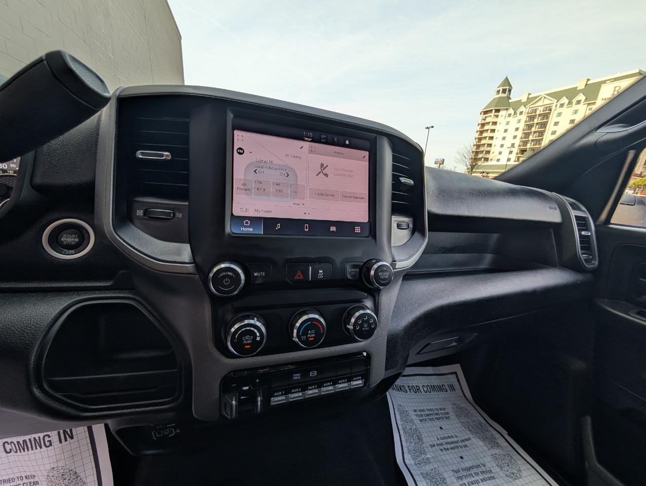 RAM 3500 Tradesman 4x4 Crew Cab 8' Box 2024