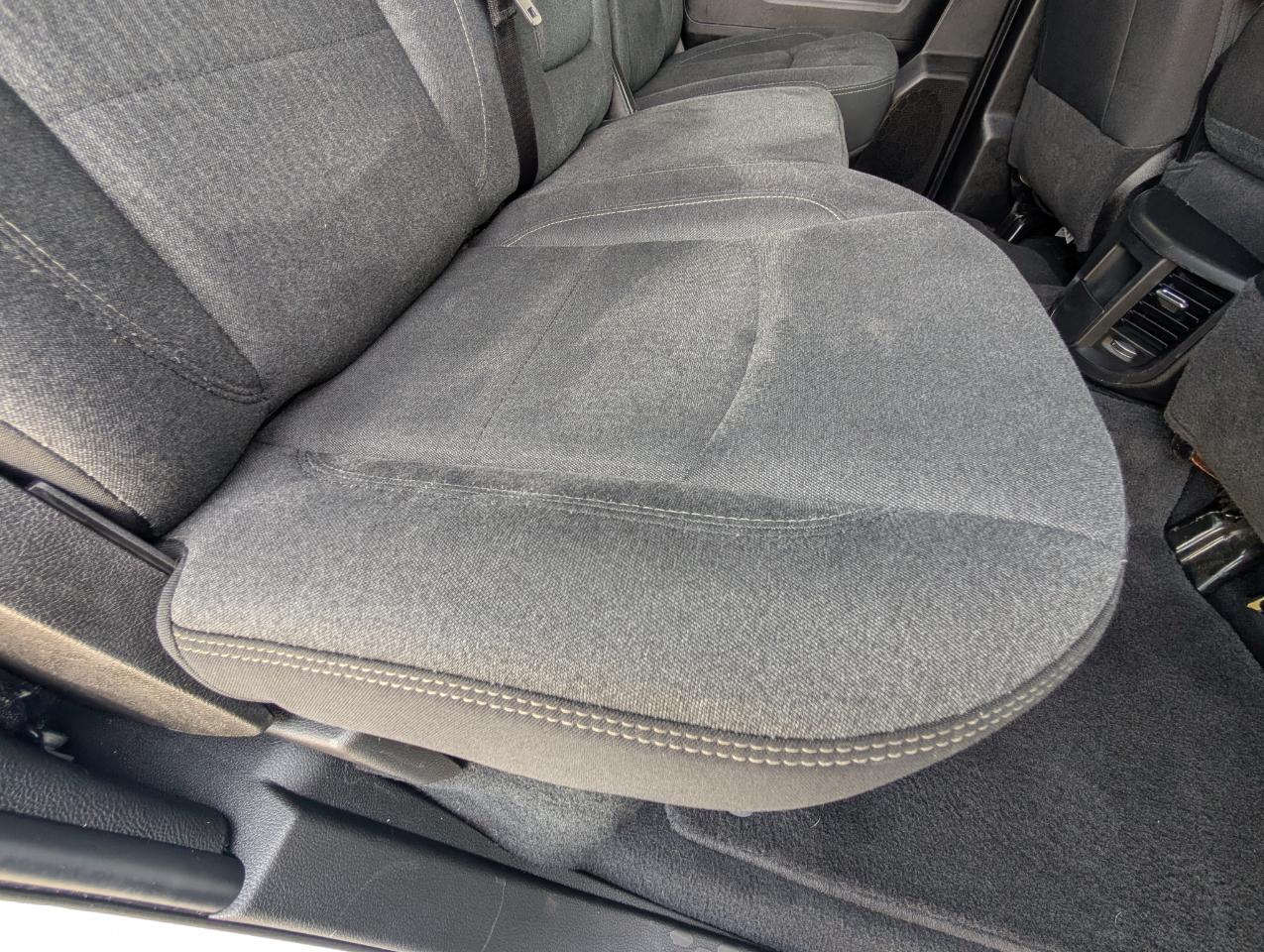 RAM 3500 Tradesman 4x4 Crew Cab 8' Box 2024