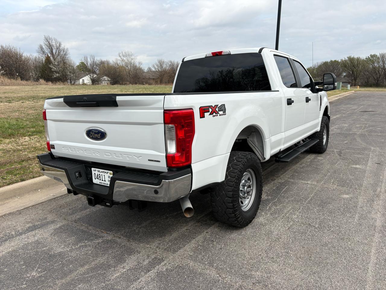 Ford Super Duty F-250 SRW XL 4WD Crew Cab 6.75' Box 2018