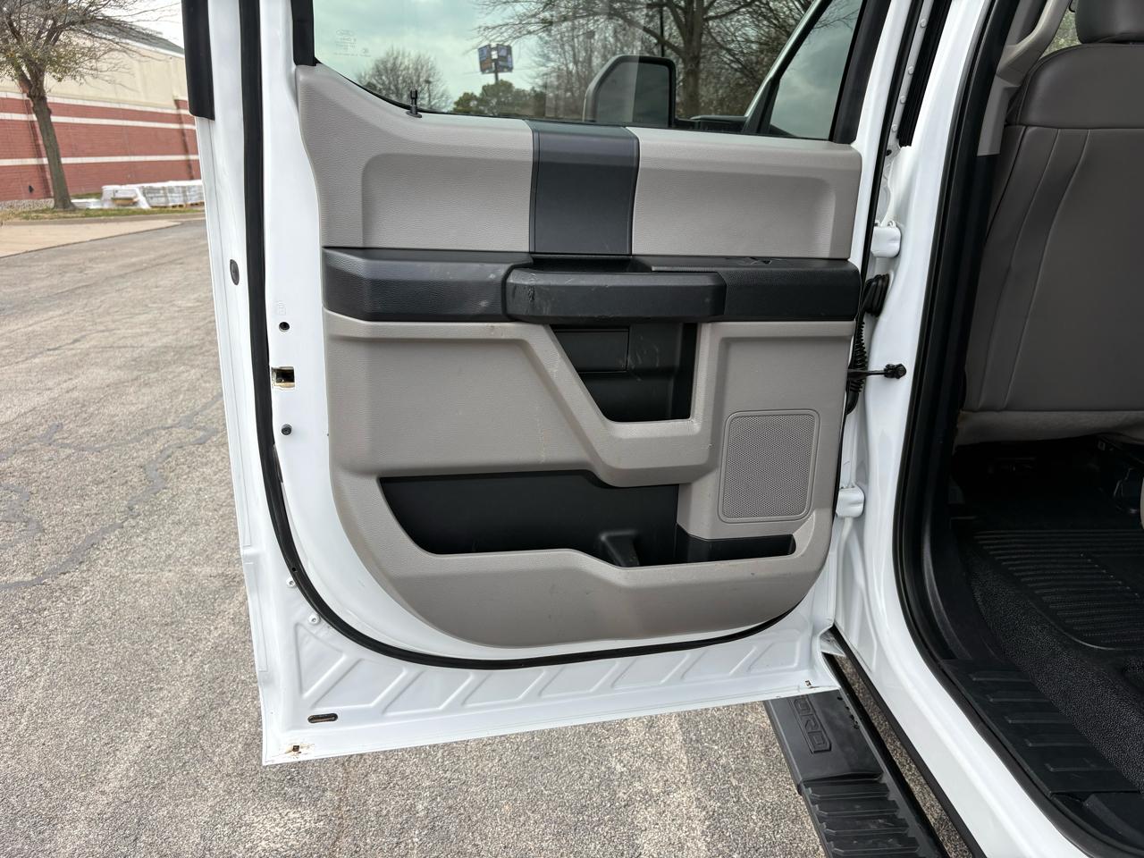 Ford Super Duty F-250 SRW XL 4WD Crew Cab 6.75' Box 2018