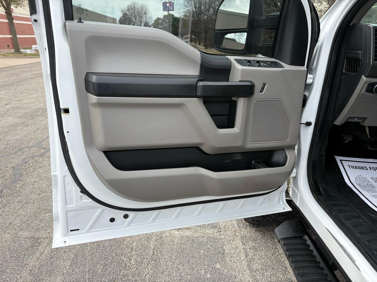 Ford Super Duty F-250 SRW XL 4WD Crew Cab 6.75' Box 2018