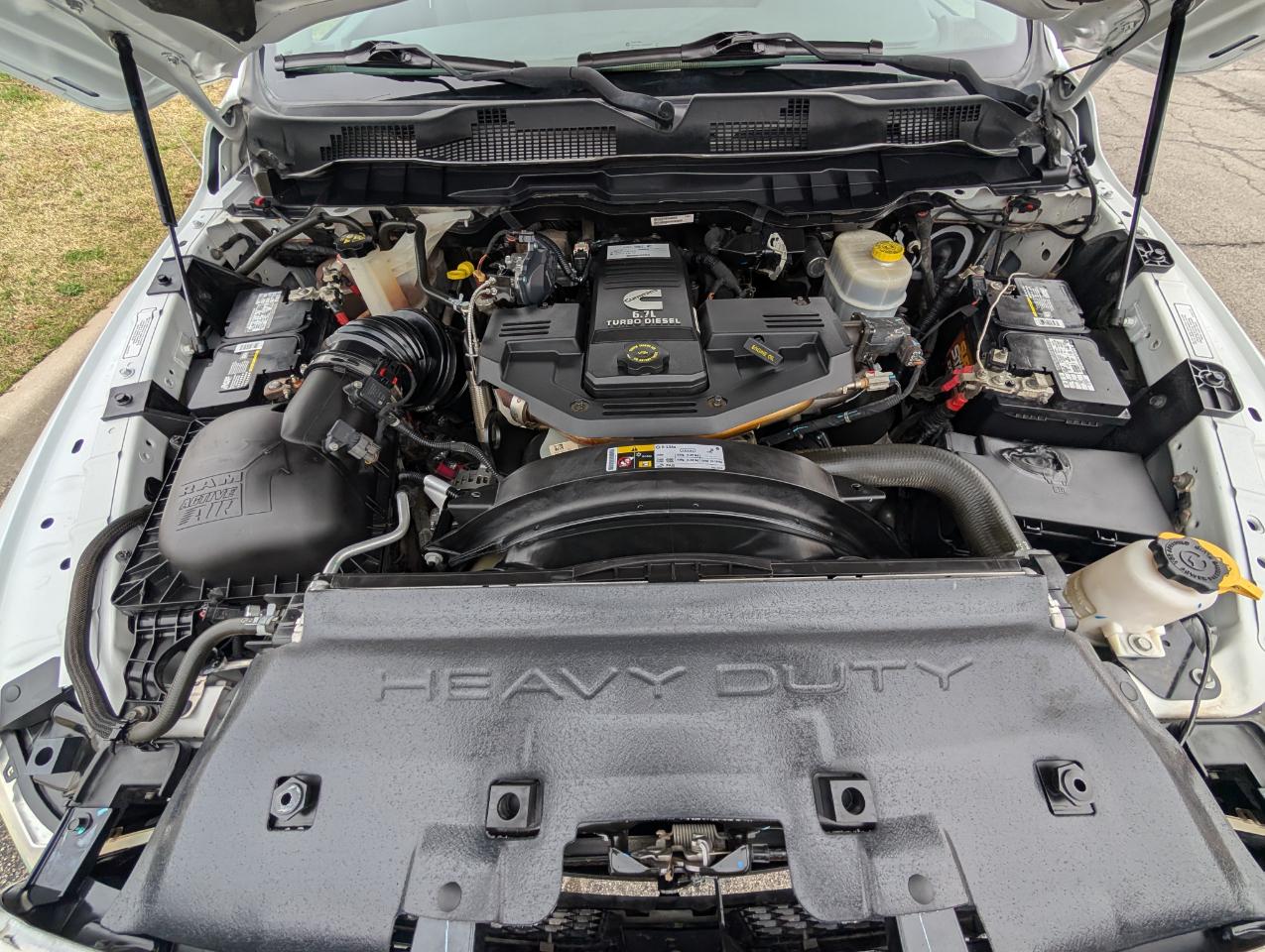 RAM 3500 Tradesman 4x4 Crew Cab 8' Box 2018