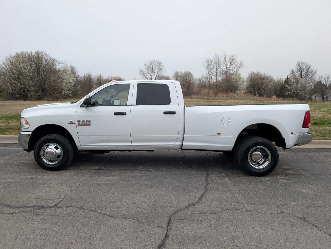 RAM 3500 Tradesman 4x4 Crew Cab 8' Box 2018