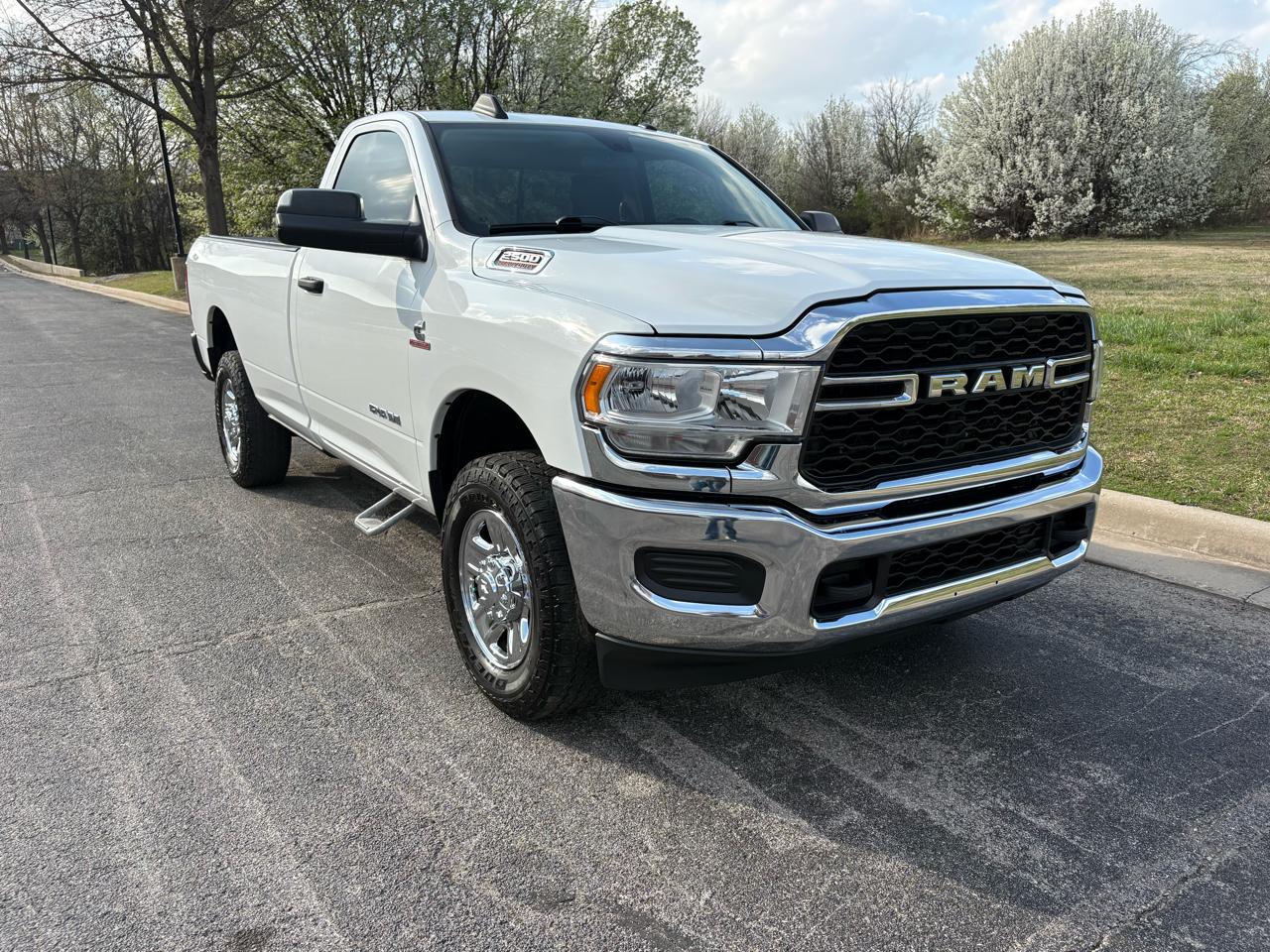 2019 RAM 2500 Tradesman 4x4 Reg Cab 8' Box