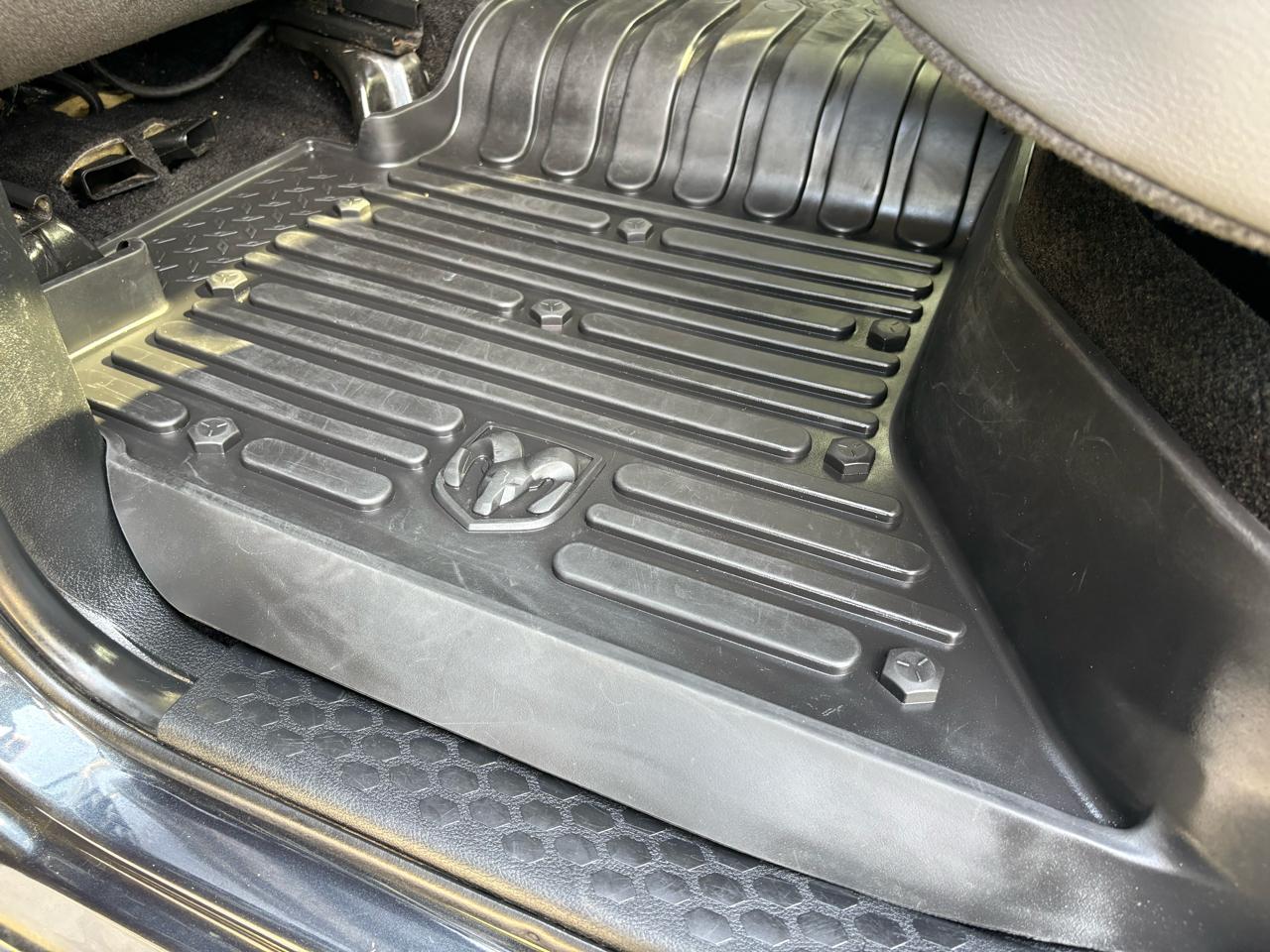 RAM 2500 4WD Crew Cab 149" Tradesman 2015