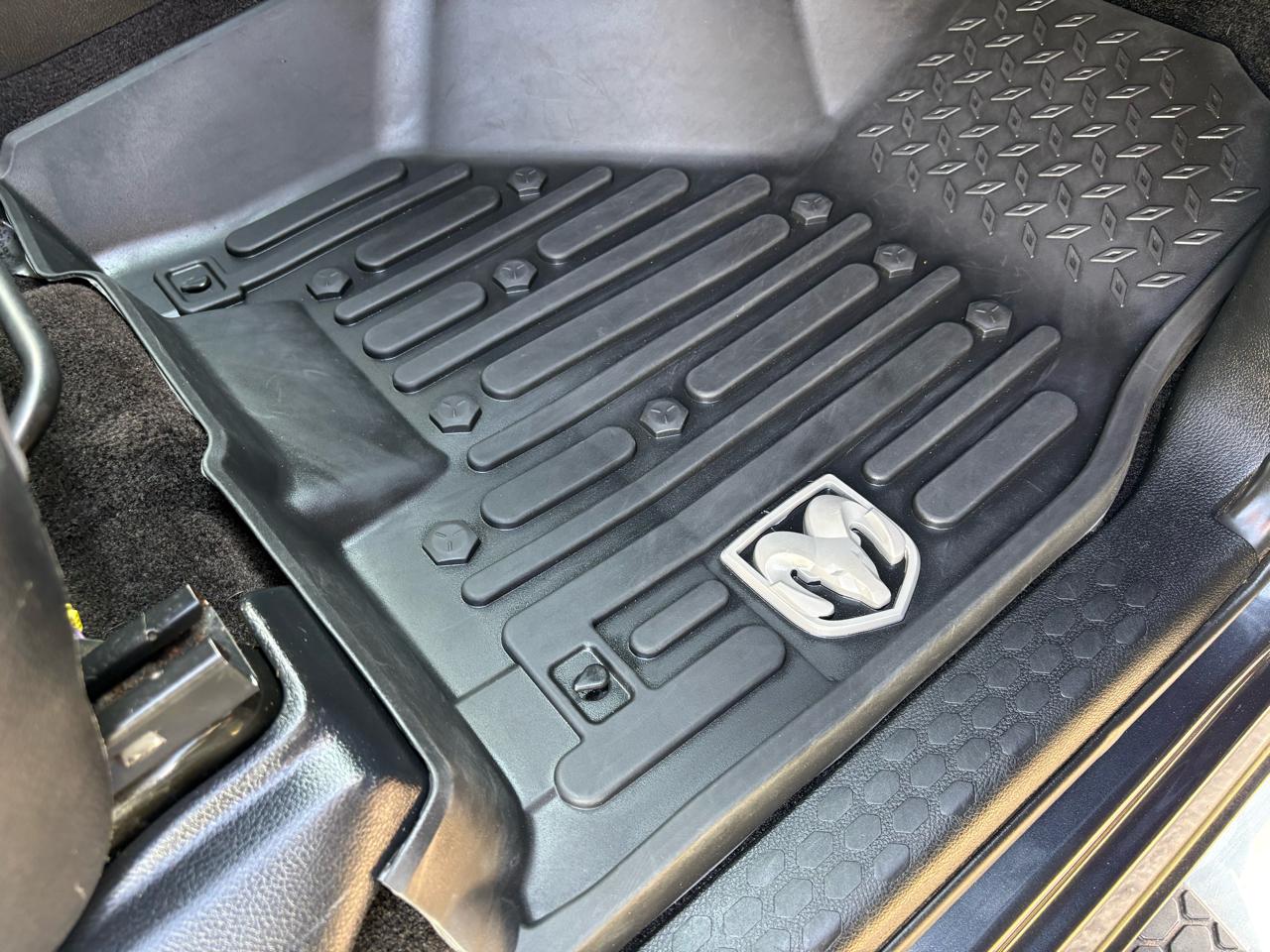 RAM 2500 4WD Crew Cab 149" Tradesman 2015