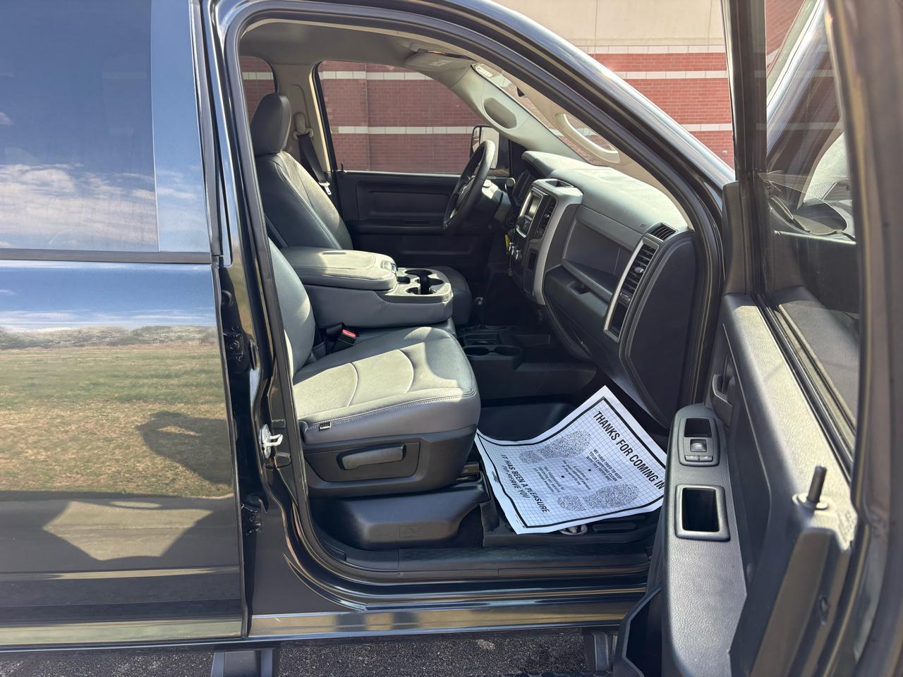 RAM 2500 4WD Crew Cab 149" Tradesman 2015