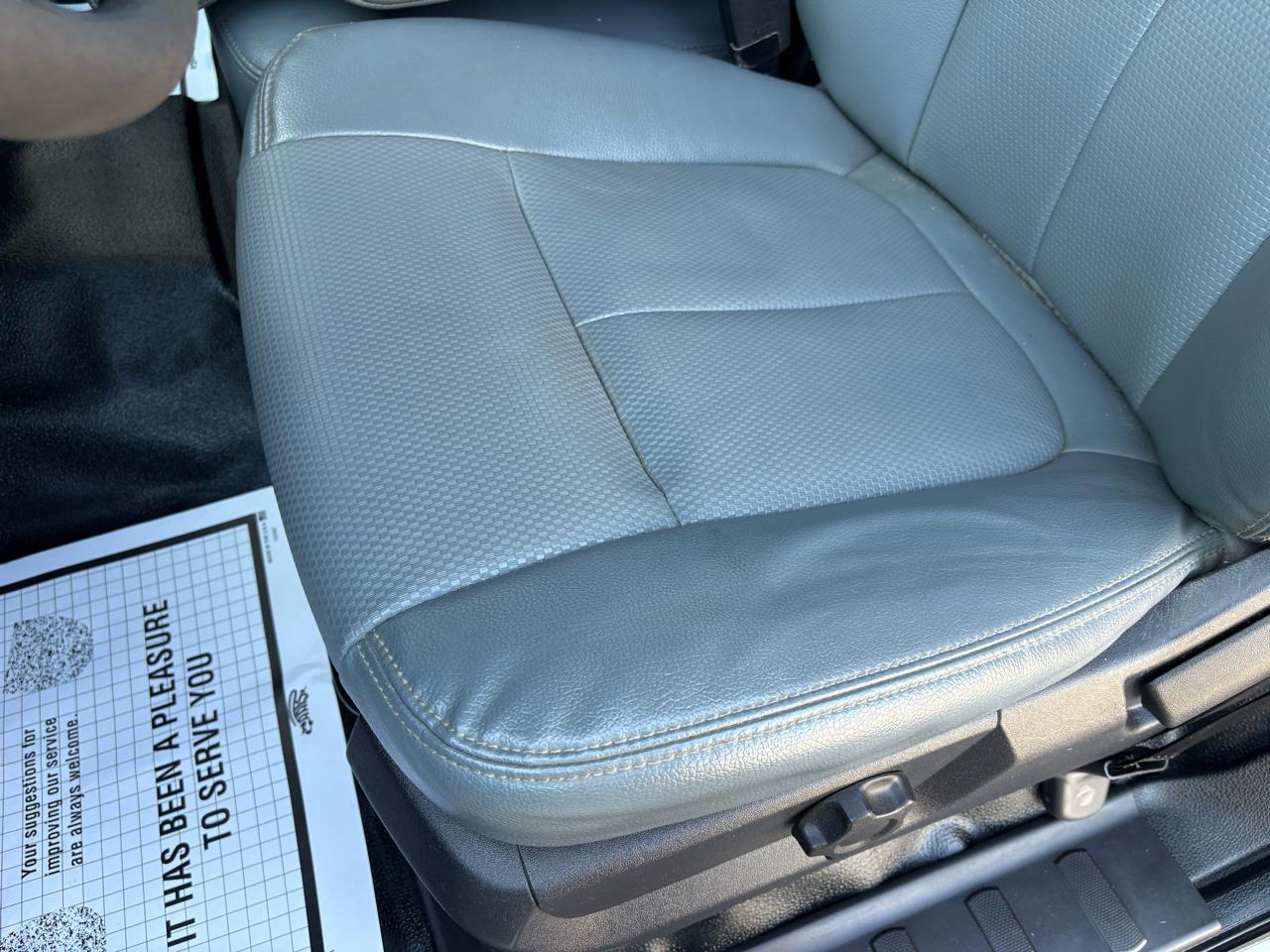 Ford Super Duty F-350 DRW 2WD Reg Cab 141" WB 60" CA XL 2016