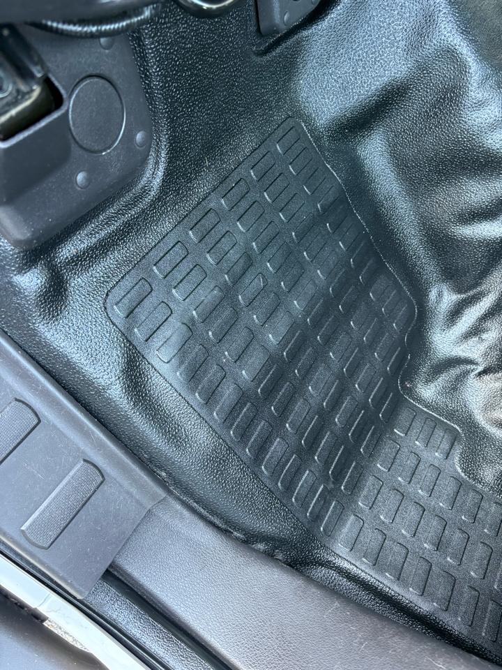 Ford Super Duty F-350 DRW 2WD Reg Cab 141" WB 60" CA XL 2016