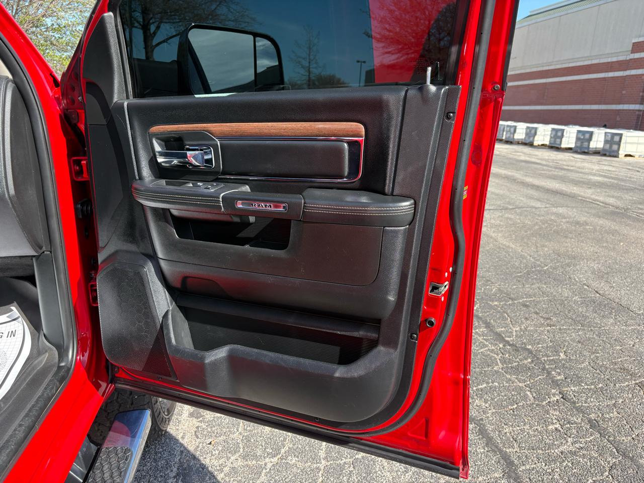 RAM 2500 Laramie 4x4 Crew Cab 6'4" Box 2018